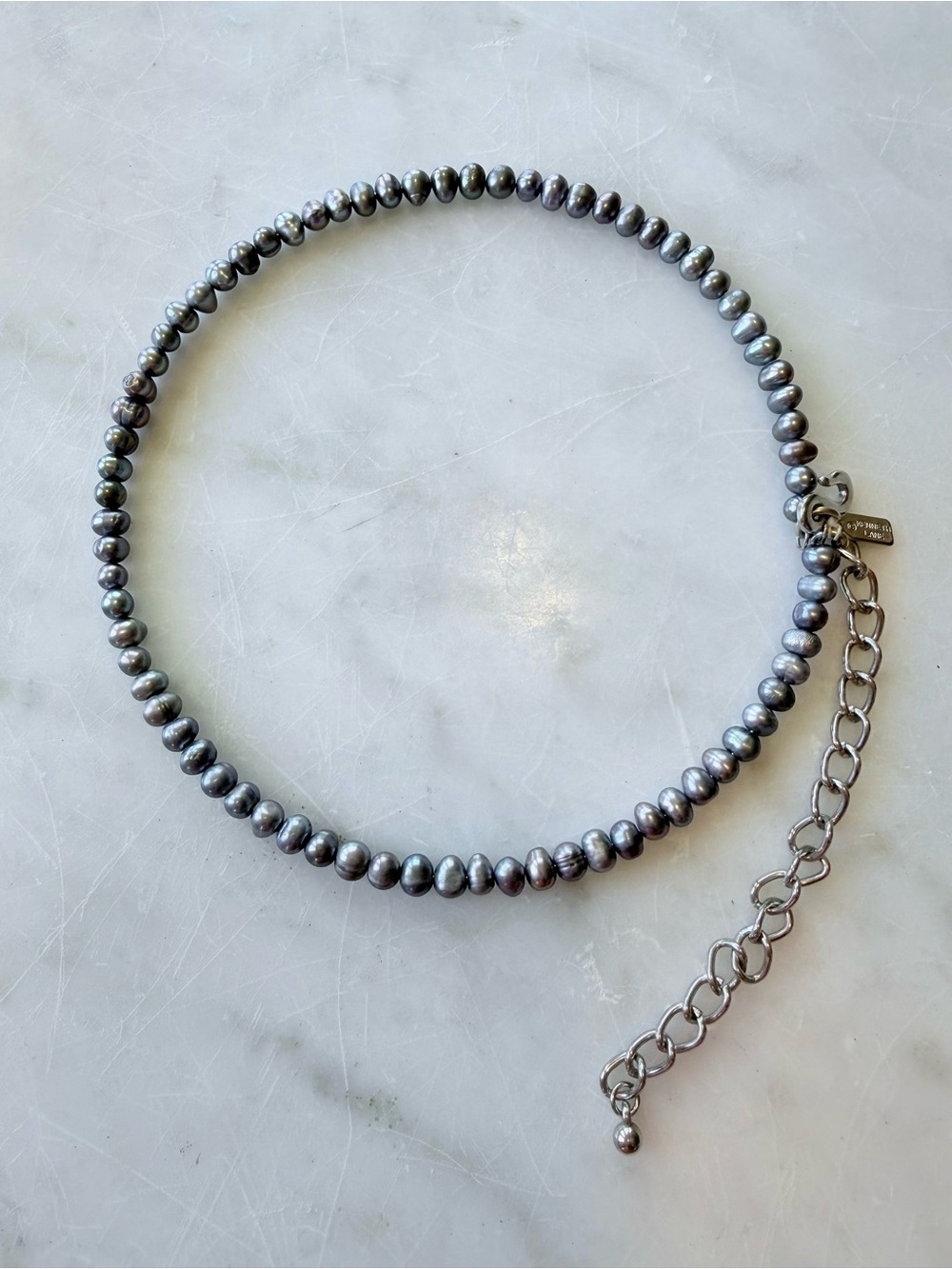 Kenneth Jay Lane Iridescent Pearl Choker Necklace in Gray and Silver